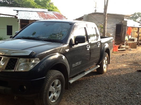 ขายด่วนนาวาร่า4*4สี่ประตูติดต่อได้ที่แพร่0811696947