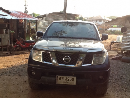 ขายด่วนนาวาร่า4*4สี่ประตูติดต่อได้ที่แพร่0811696947