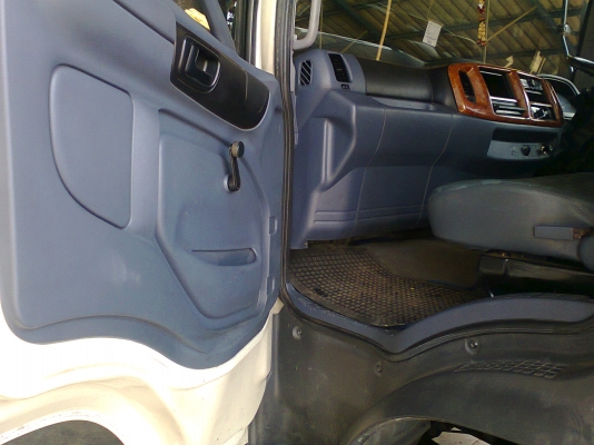 HINO MEGA ติดโม่ปูน 2.5 คิว