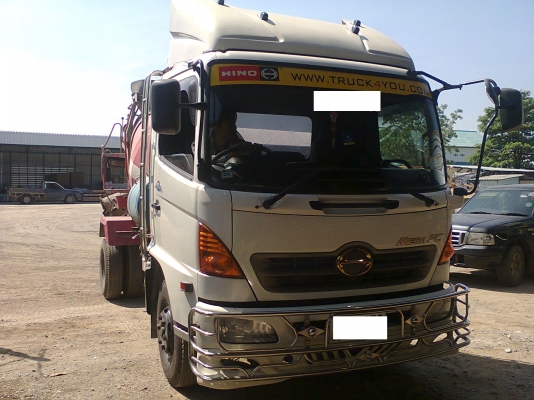 HINO MEGA ติดโม่ปูน 2.5 คิว