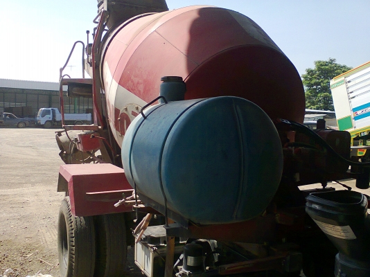 HINO MEGA ติดโม่ปูน 2.5 คิว