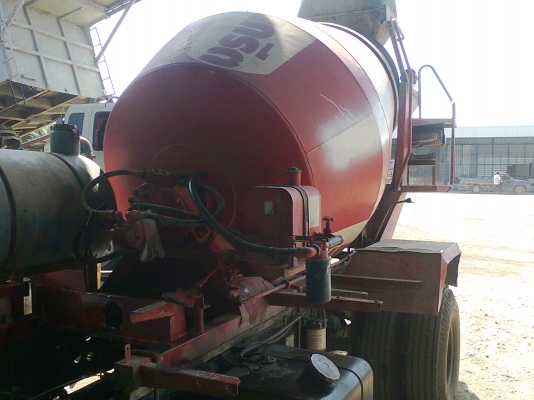 HINO MEGA ติดโม่ปูน 2.5 คิว