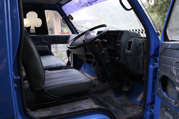 ขายรถบรรทุก 6 ล้อ ISUZU NPR 115