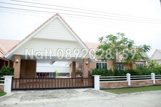 บ้านเดี่ยวหรู High Class สวยมาก พร้อมสิ่งอำนวยความสะดวก อยู่หัวหิน ซอย 112 หมู่บ้านดุสิตา บนพื้นที่่ 120 ตรว.ก่อสร้าง และตกแต่งด้วยวัสดุเกรดA มี 3ห้องนอน 3ห้องน้ำ ห้องครัวใหญ่ ห้องนั่งเล่น สนามหญ้า ระเบียง ที่จอดรถ รับรองเห็นแล้วต้องชอบแน่นอน บ้านเดี่ยวหรู High Class สวยมาก พร้อมสิ่งอำนวยความสะดวก อยู่หัวหิน ซอย 112 หมู่บ้านดุสิตา บนพื้นที่่ 120 ตรว.ก่อสร้าง และตกแต่งด้วยวัสดุเกรดA มี 3ห้องนอน 3ห้องน้ำ ห้องครัวใหญ่ ห้องนั่งเล่น สนามหญ้า ระเบียง ที่จอดรถ รับรองเห็นแล้วต้องชอบแน่นอน