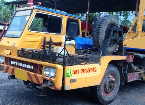 ขาย  รถเครน 10 ล้อ ขนาด 20 ตัน ตัวรถ MITSUBISHI