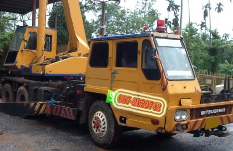 ขาย  รถเครน 10 ล้อ ขนาด 20 ตัน ตัวรถ MITSUBISHI