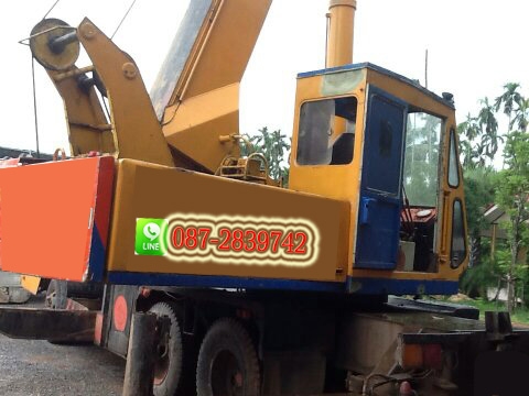 ขาย  รถเครน 10 ล้อ ขนาด 20 ตัน ตัวรถ MITSUBISHI