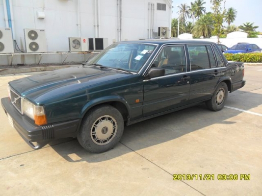 ขายVolvo740ปี88เครื่อง1Jเกียร์ออโต้เพาเวอร์ติดแก๊สLPGภายนอกทำสีมาใหม่ๆเลยครับกันชนหน้าหลังใหม่ภายในอุปกรณ์บางอย่างไม่มีแอร์เย็นภาษีปี57ขายราคามอไซครับ