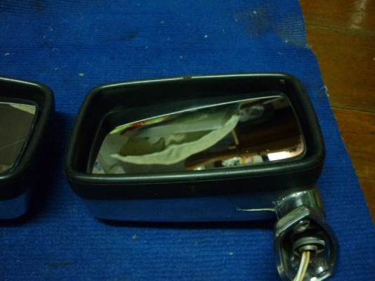 กระจกรถอเมริกัน กระจกรถอเมริกัน