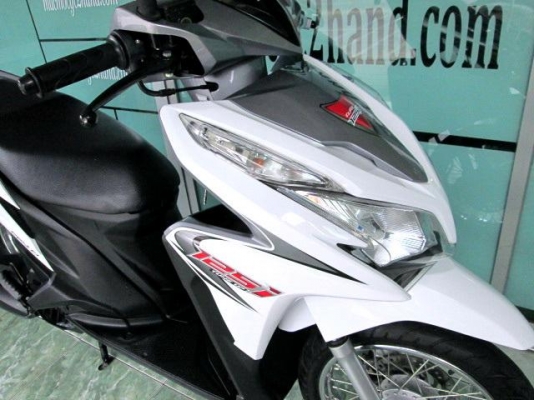 CLICK 125 i  สี ขาวเทา สีสวยสะอาดตา ไมล์ 5 พันโล  ฟรีค่าโอน  31900