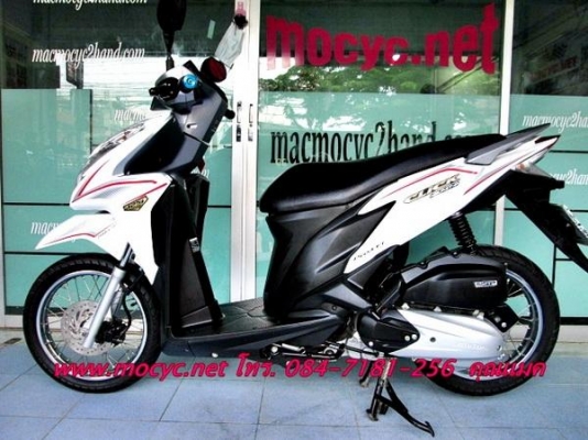 CLICK 125 i  สี ขาวเทา สีสวยสะอาดตา ไมล์ 5 พันโล  ฟรีค่าโอน  31900