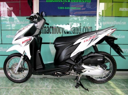 CLICK 125 i  สี ขาวเทา สีสวยสะอาดตา ไมล์ 5 พันโล  ฟรีค่าโอน  31900
