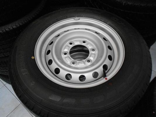 ขายล้อกระทะ Isuzu d-max พร้อมยาง Dunlop 215/70/15 ปี 13 ถอดป้ายแดง/ใส่-ถ่วงฟรีค่ะ