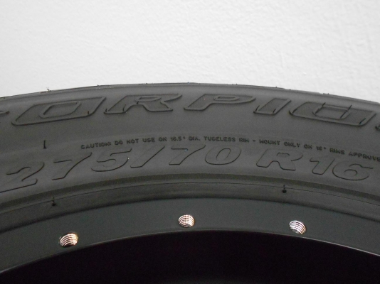 ขายล้อแม็ก Lenso หยดน้ำ 16x9 ET0(ของใหม่)พร้อมยาง Pirelli 275/70/16 ปี 11 ดอกสวยจัด 1 ชุด/ใส่-ถ่วงฟรีค่ะ ขายล้อแม็ก Lenso หยดน้ำ 16x9 ET0(ของใหม่)พร้อมยาง Pirelli 275/70/16 ปี 11 ดอกสวยจัด 1 ชุด/ใส่-ถ่วงฟรีค่ะ