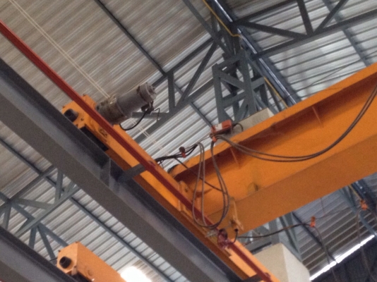 ขายหม้อแปลงไฟฟ้า ขนาด 1,000 Kva ยี่ห้อไทยแม็กซ์เวล ปี 2011 Hv 24,000 Lv 416/240 ราคา 240,000 บาท สนใจติดต่อ nuttapol 081-5868126 email:reused2hand@hotmail.com http://nuttapon.plazathai.com