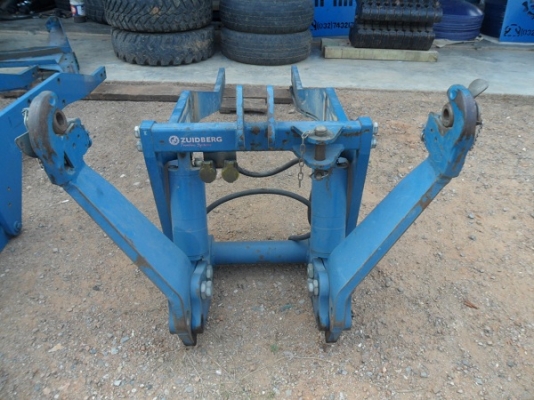 ขายชุดไฮดรอลิกแขนยกหน้ารถไถฟอร์ด รุ่น10S/40NH** กระบอกไฮดรอลิกขนาดใหญ่มาก **ตรงรุ่นNH40/TSของมาอาทิตย์หน้าครับ