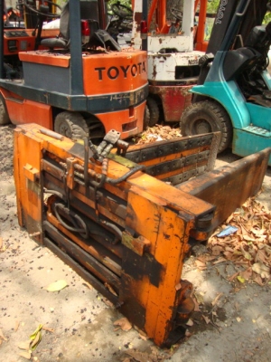 ++++ ขายด่วน !!! ราคาถูก ๆ ฮิ้งค์ ตัวหมุน ตัวหนีบ เสา 4 เมตร โคมัสซุ + โตโยต้า + มิตซูบิชิ ++++ ขายด่วน !!! ราคาถูก ๆ ฮิ้งค์ ตัวหมุน ตัวหนีบ เสา 4 เมตร โคมัสซุ + โตโยต้า + มิตซูบิชิ