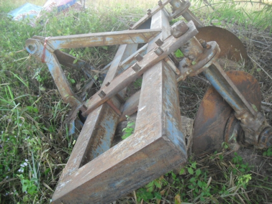 ขาย  ยกร่องมัน  ร่องอ้อย  รถไถฟอร์ด