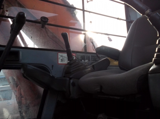 ขายรถขุดEX200-2ถูกๆตามสภาพ