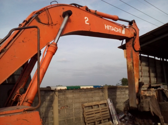 ขายรถขุดEX200-2ถูกๆตามสภาพ