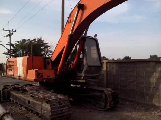ขายรถขุดEX200-2ถูกๆตามสภาพ