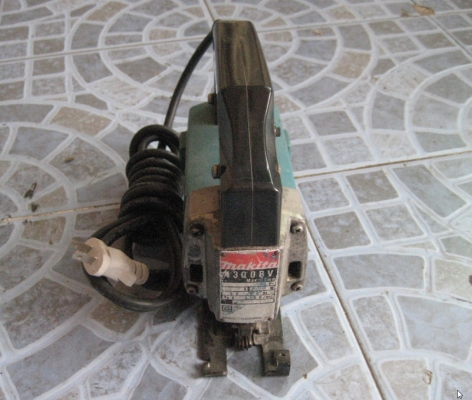 เลื่อยฉลุไฟฟ้า (Jig Saw) makita รุ่น 4300BV (390w.) ปรับรอบได้