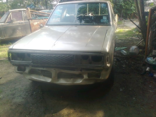 ขายนีสสัน 720 ทำสีใหม่ บางทั้งคัน ทะเบียน 56