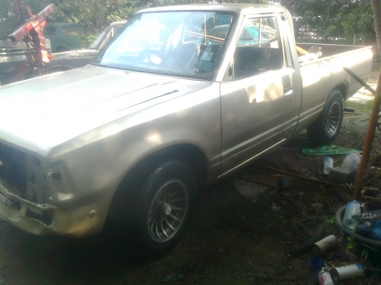 ขายนีสสัน 720 ทำสีใหม่ บางทั้งคัน ทะเบียน 56