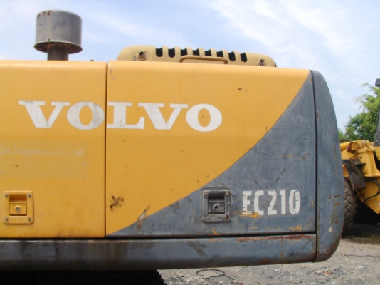 ขายด่วน รถขุด VOLVO EC210 LC ใช้งานน้อย