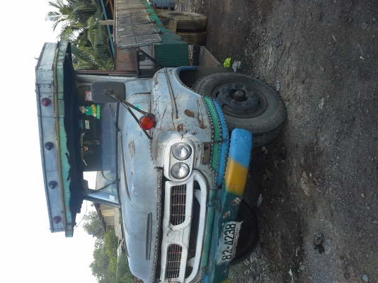 ขายรถหกล้อหน้ายาว สภาพสวย ทะเบียนพร้อมโอน