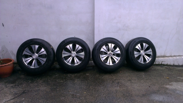 ขายล้อ ขอบ15 6รู toyota