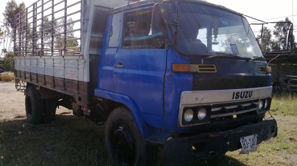 ISUZU 5.3เมตรกระบะคอกเหล็กแปปพื้นตรงเหล้กทั้งชุด ยางใหม่เอี่ยม หัวมีผุ ISUZU 5.3เมตรกระบะคอกเหล็กแปปพื้นตรงเหล้กทั้งชุด ยางใหม่เอี่ยม หัวมีผุ