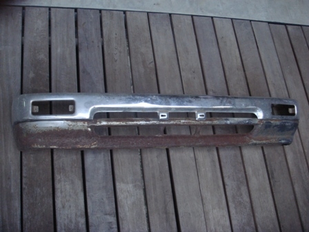 ขายกันชนหน้าโครเมี่ยมสภาพพอได้เอาทำความสะอาดเองไว้เป็นอะไหล่ได้ของ lnใส่ไมตี้ได้