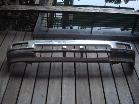 ขายกันชนหน้าโครเมี่ยมสภาพพอได้เอาทำความสะอาดเองไว้เป็นอะไหล่ได้ของ lnใส่ไมตี้ได้