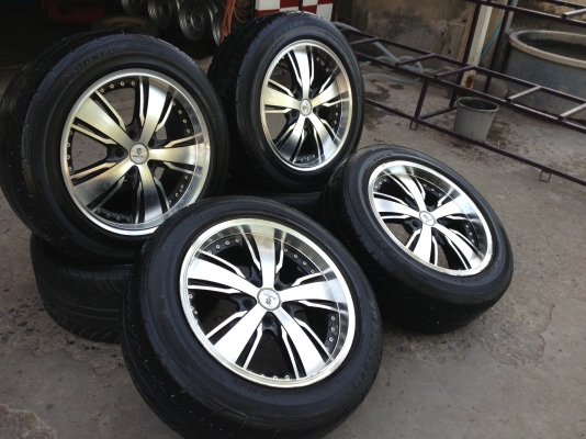 มือ2 ขอบ18" 5รู114 กว้าง8" พร้อมยาง Dunlop 235-55-18 ปี12 ดอกสวยๆทั้ง4ล้อ