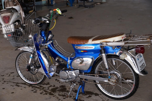 ขาย HONDA ดรีม แปลง C 70 สวย ๆ สีฟ้าเก็ด ทะเบียนพร้อมโอน ภาษี 2557