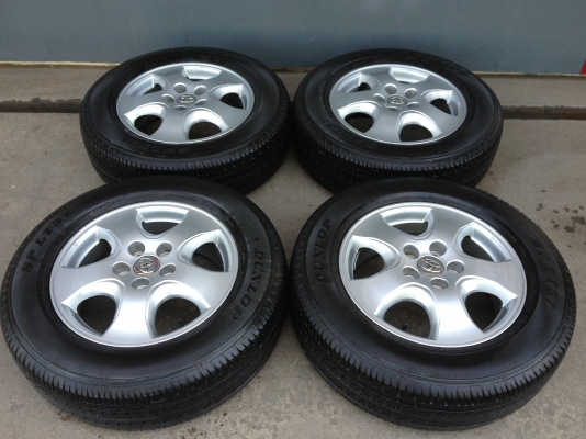 ล้อ วีโก้เเช้มป์ ขอบ16" สภาพใหม่กริ๊ฟ  พร้อมยาง Dunlop 215-65-16 ยางปี11 สภาพ85\%