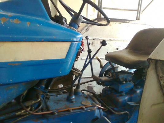 FORD 6610 มีทะเบียนครบ มีใบดันหน้า มีผาน 7