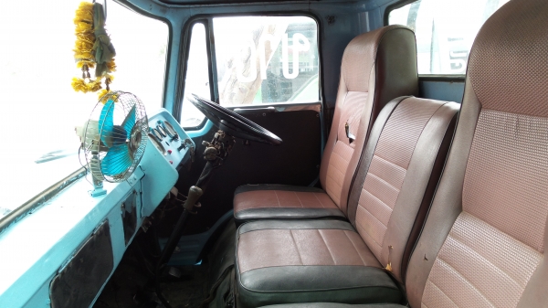 ขายรถสี่ล้อใหญ่ ขายรถสี่ล้อใหญ่