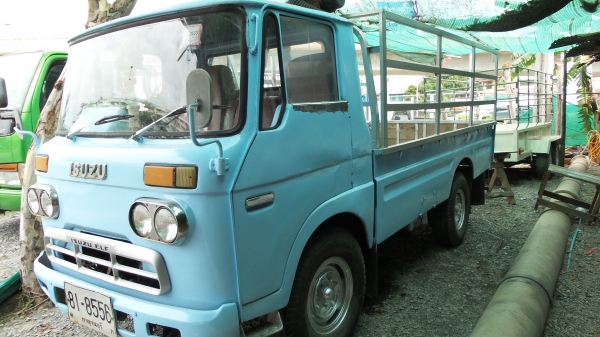 ขายรถสี่ล้อใหญ่ ขายรถสี่ล้อใหญ่