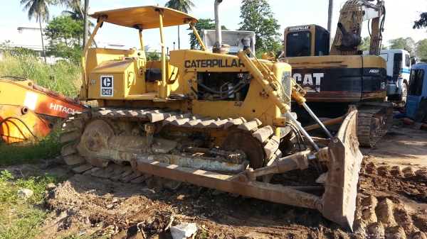 ขายด่วน รถแทรกเตอร์ CAT D4E สภาพสวยพร้อมใช้