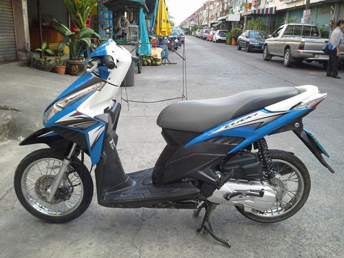 click I ปี 54 รถบ้าน สวย เดิมๆ เครื่องดีมาก ชุดสีสวย มีเล่ม เอกสารพร้อม