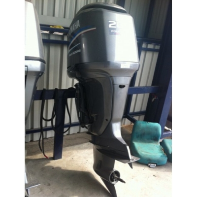 ขายเครื่องยนต์เรือ Yamaha F200AET มือสองจากญี่ปุ่น