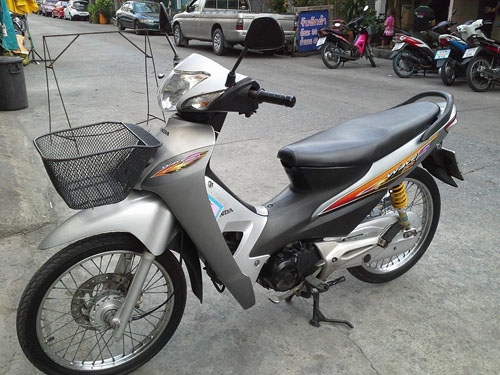 ขาย  Wave 100 Ubox ปี 50 สีเทา รถบ้านสวยมาก เดิมๆ เครื่องแน่น ชุดสีสด เอกสารครบ