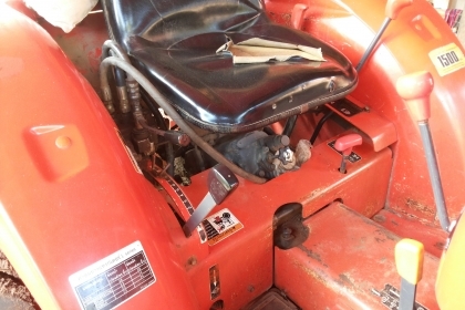 **ขายดาวน์ 160,000 บ.ต่อรอง** รถไถ2เพลา ส้มๆ KUBOTA L3608 4WD สภาพดี เครื่องแน่นๆ แรงดี ไม่เยิ้ม ระบบไฮฯใช้งานได้ปกติ เกียร์ดีไม่หลุดไม่หอน พร้อมอุปกรณ์ 4ชิ้น ใบดัน หาง3,หาง5 โรตารี่ ครบชุด ยางดี4เส้น พร้อมใช้ พร้อมลุยงาน เปลี่ยนสัญญาส่งต่อ งวดใหญ่ 60,000