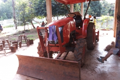 **ขายดาวน์ 160,000 บ.ต่อรอง** รถไถ2เพลา ส้มๆ KUBOTA L3608 4WD สภาพดี เครื่องแน่นๆ แรงดี ไม่เยิ้ม ระบบไฮฯใช้งานได้ปกติ เกียร์ดีไม่หลุดไม่หอน พร้อมอุปกรณ์ 4ชิ้น ใบดัน หาง3,หาง5 โรตารี่ ครบชุด ยางดี4เส้น พร้อมใช้ พร้อมลุยงาน เปลี่ยนสัญญาส่งต่อ งวดใหญ่ 60,000