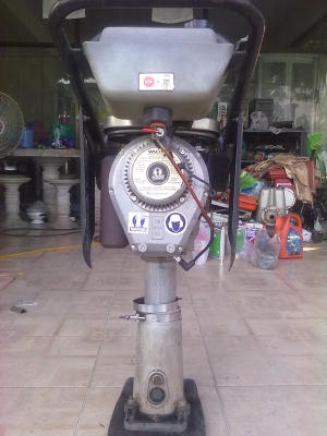 เครื่องตบดินจิงโจ้WACKER ของ USA สภาพ 90\% เครื่องนิ่ม ตบแรง