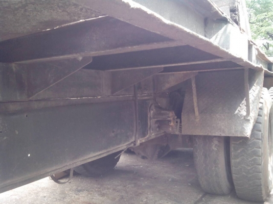 ขายรถ10ล้อพื้นเรียบเครื่อง275แรงกระบะยาว7เมตร