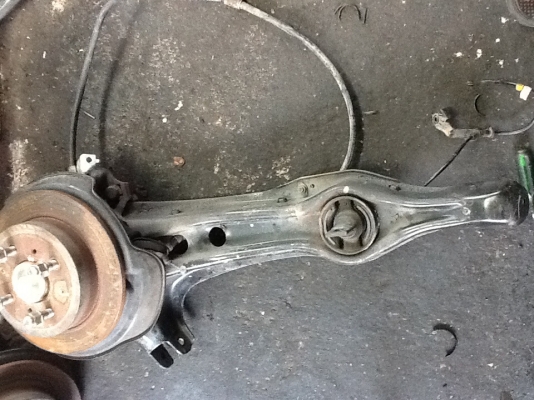 ขายสวิงอาร์มหลัง เป็นดิสเบรค ผ้าเบรคหนาๆ