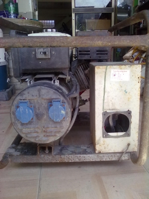 เครื่องปั่นไฟฮอนด้า 8 แรง ไดร์อิตาลี 5 กิโลวัตต์